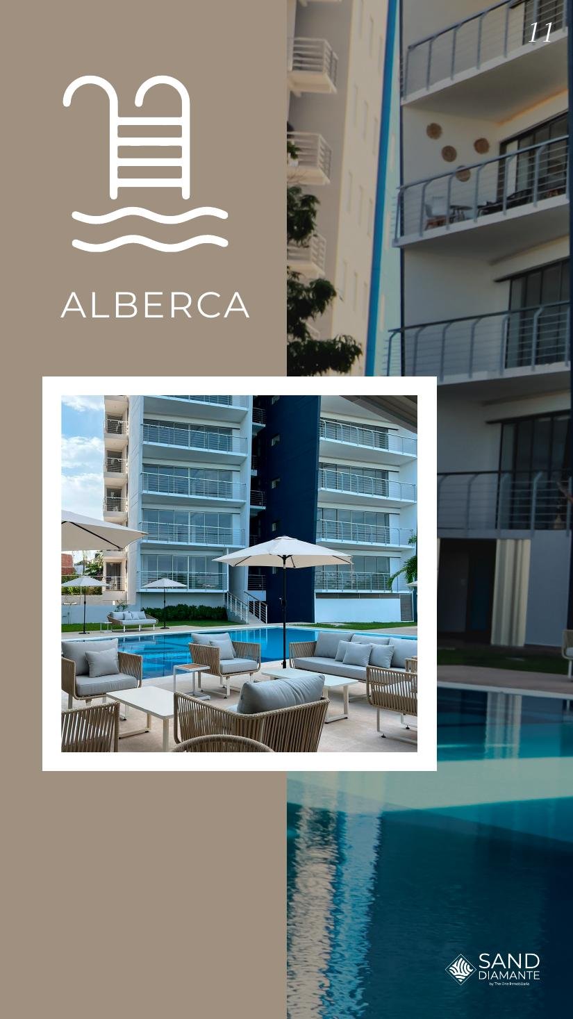 Alberca y edificio de Sand Diamante